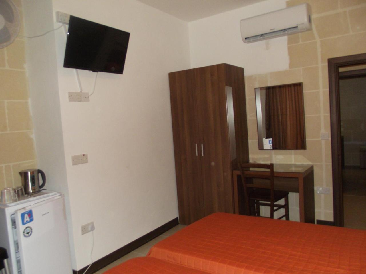 Sunset Seaview Accommodation Marsalforn Exterior foto